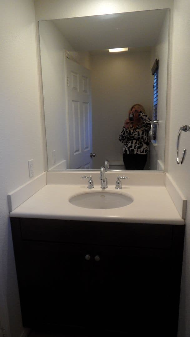 Building Photo - 3BR 2.5 BA 2 Story Home with 2 Car Garage