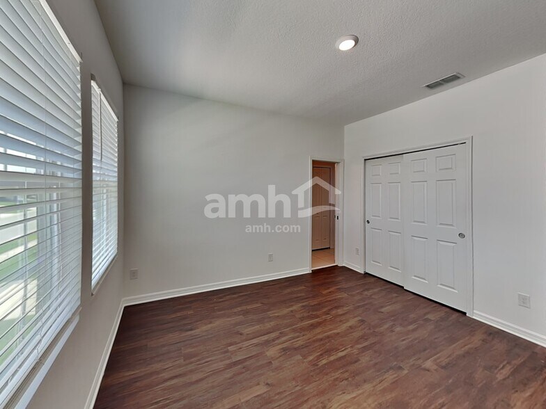Building Photo - 5405 Manchester Dr