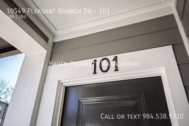 Building Photo - 10549 Pleasant Br Dr