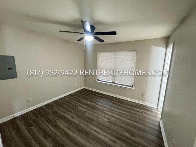 Building Photo - 8110 Skillman St