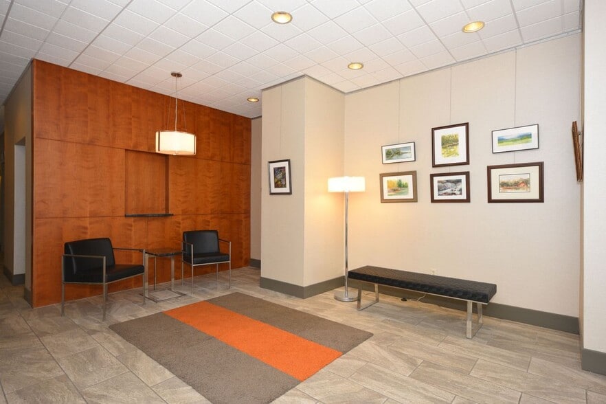 Building Photo - 1707 N Prospect Ave