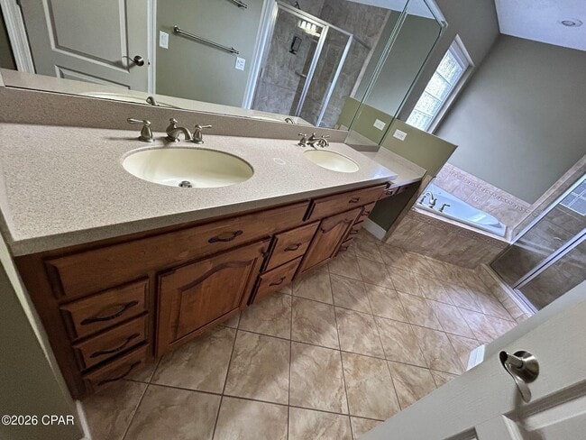 Building Photo - 105 Lakeview Terrace