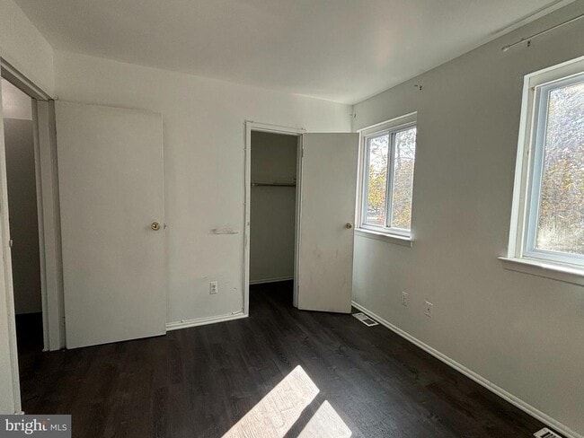 Building Photo - 2404 Bayberry Ct