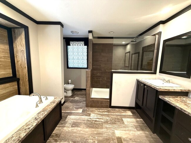 Building Photo - 3 bed 2 bath Mountain Living home!