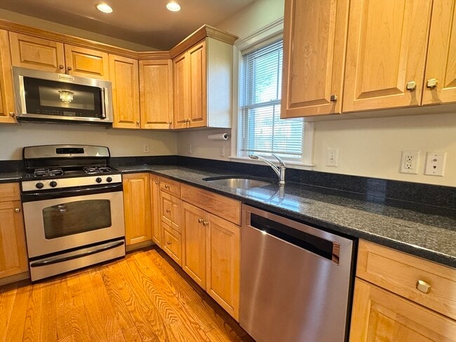 Building Photo - 20 Gilkey Ct