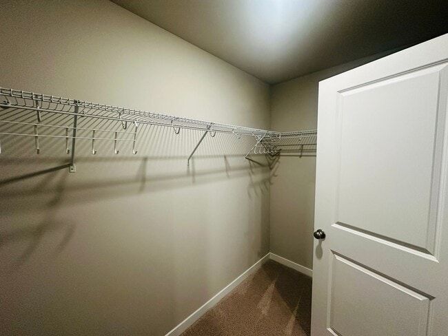 Building Photo - Newer 3-Story 3 Bedroom DR Horton Home in Lake Stickney/Everett - SHORT TERM LEASE OFFER