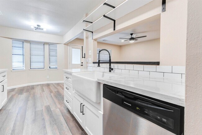 Building Photo - 11222 Sagepark Ln