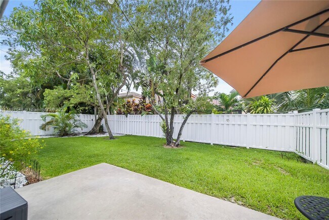 Building Photo - 9536 NW 9th Ct