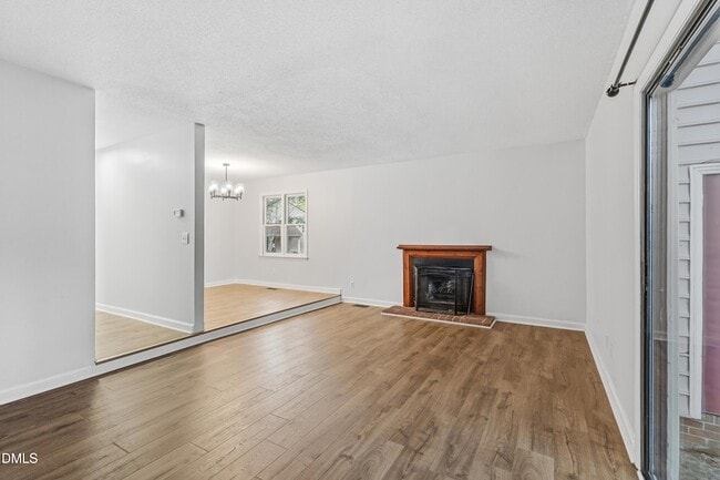 Building Photo - 6422 English Oaks Dr