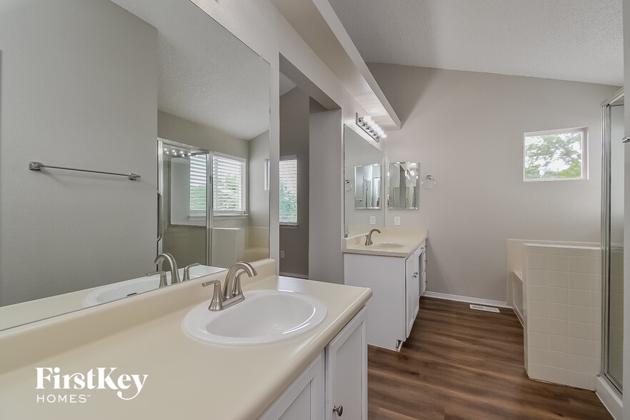 Building Photo - 5960 Faxon Ct