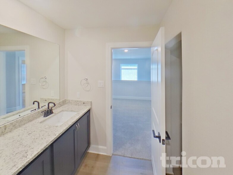 Building Photo - 1214 Dye Blvd