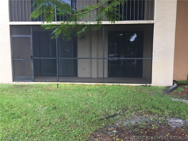 Building Photo - 8065 SW 107th Ave