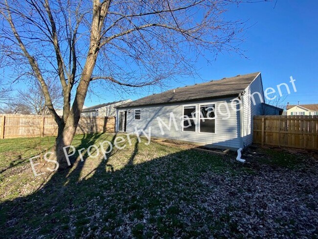 Building Photo - Stunning 3 Bedroom 2 Bath Home in Franklin Township!