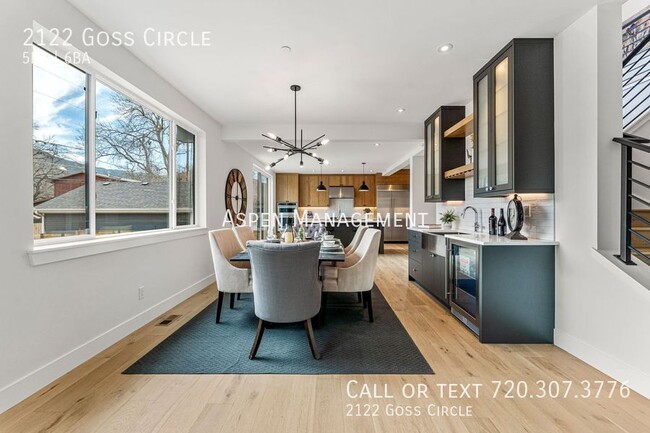 Building Photo - 2122 Goss Cir W