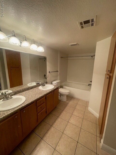 Building Photo - 5055 W Hacienda Ave