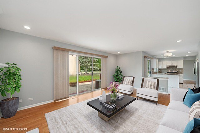 Building Photo - 1270 S Paddock Dr