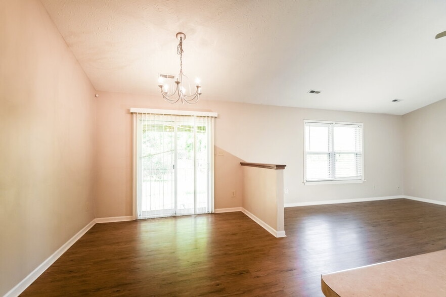 Building Photo - 5508 Pine Hill Dr