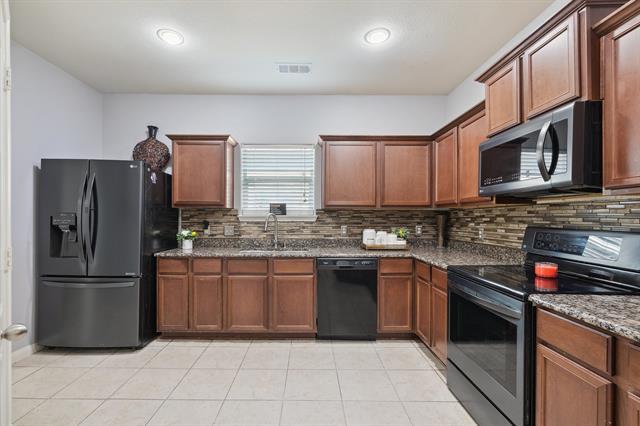 Building Photo - 2110 Sweet Gum Dr