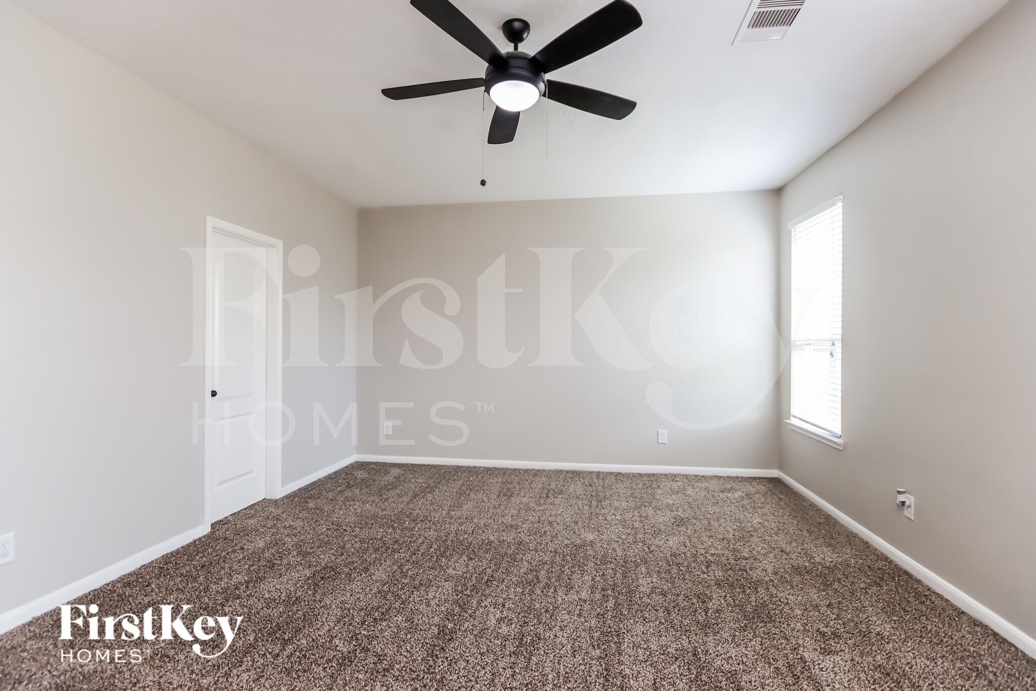 Building Photo - 25515 Kensington Lk Dr