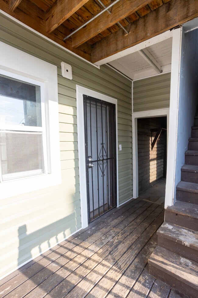 Building Photo - 8739 S Colfax Ave