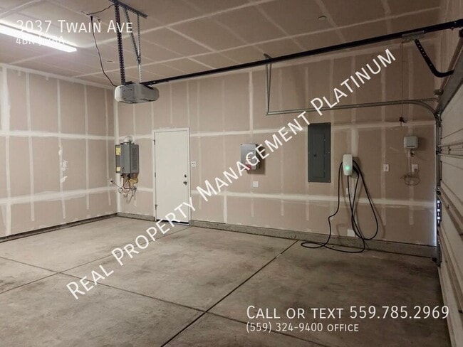 Building Photo - 3037 Twain Ave