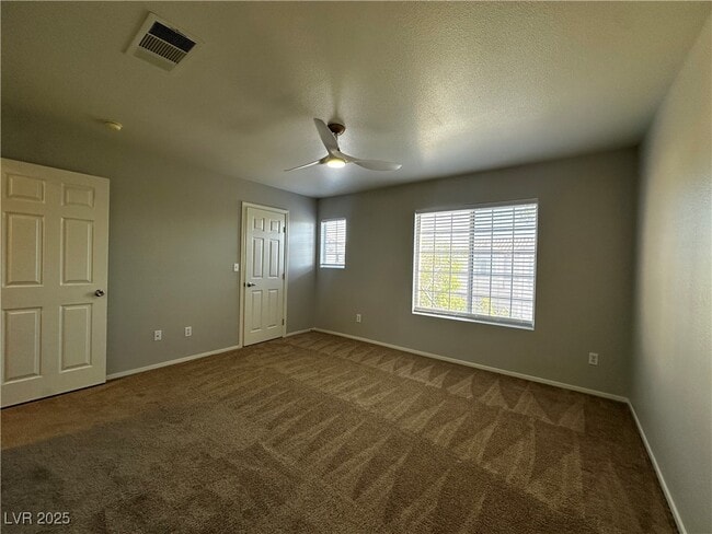 Building Photo - 2649 Heathrow St