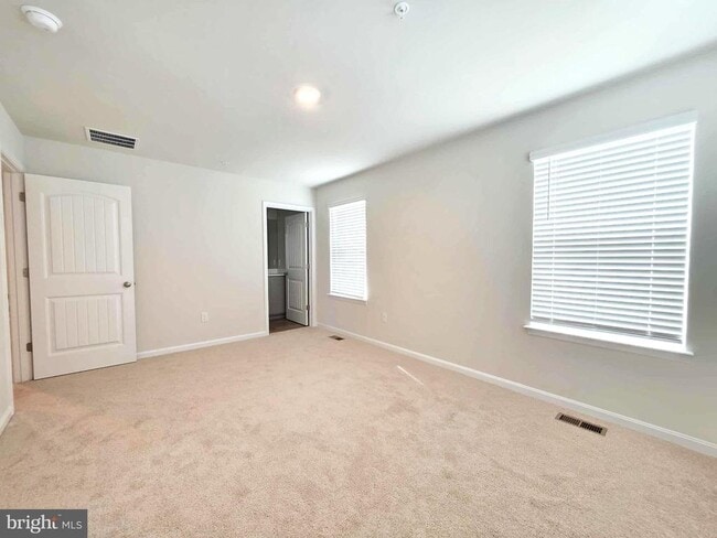 Building Photo - 1424 Sugarplum Ln