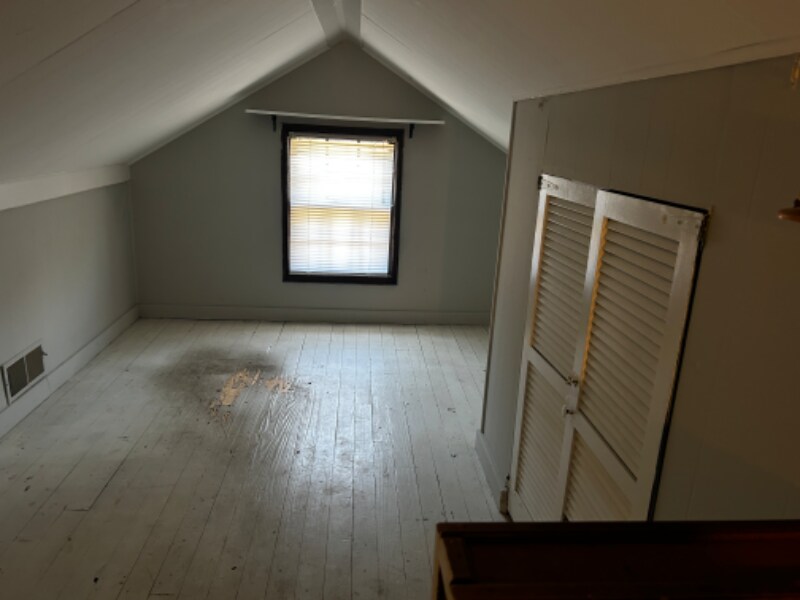 Building Photo - 4014 Springhill Rd