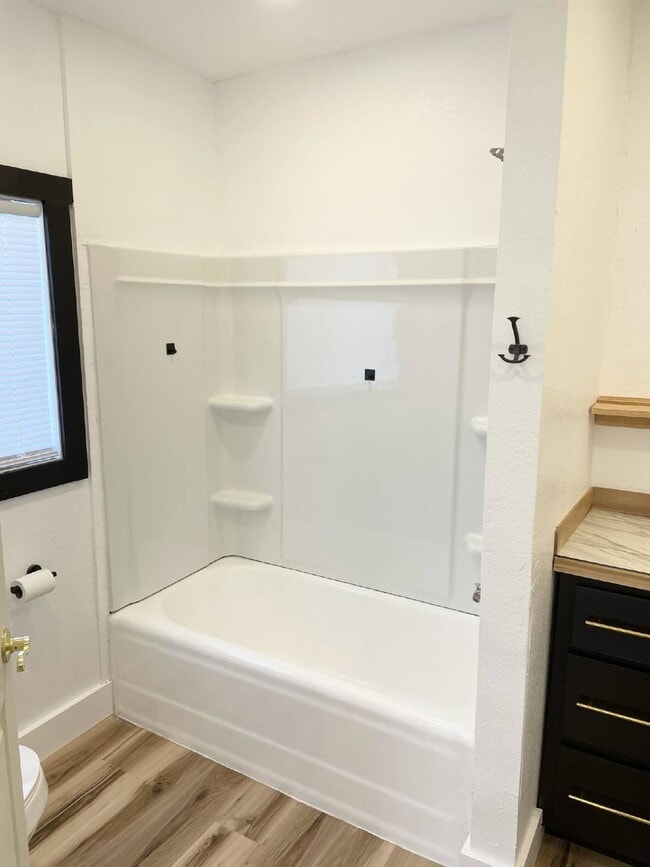 Building Photo - 111 16th Ave S