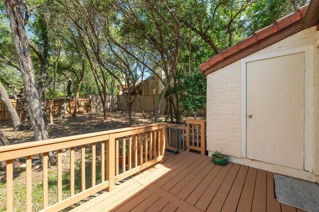 Building Photo - 4306 Bonnell Vista Cove
