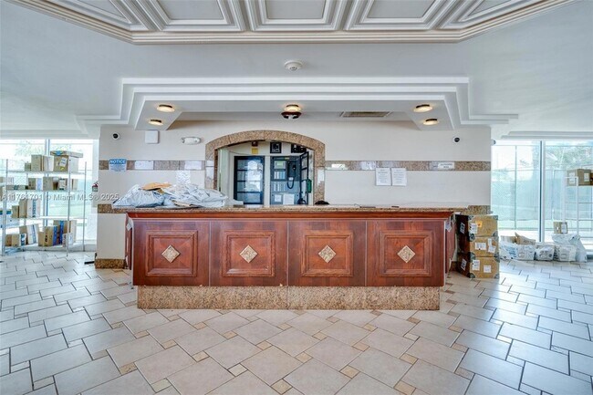 Building Photo - 18071 Biscayne Blvd