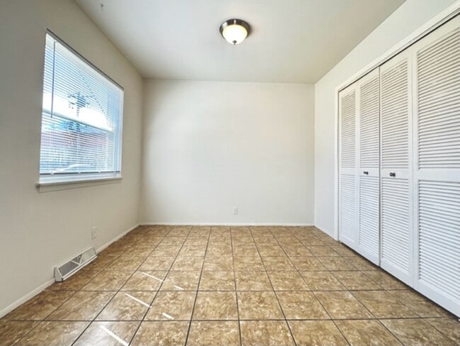 Building Photo - 4209 Good Hope Rd
