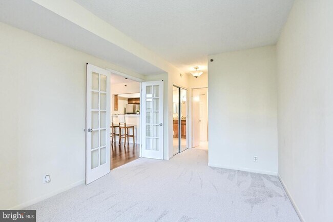 Building Photo - 5505 Seminary Rd