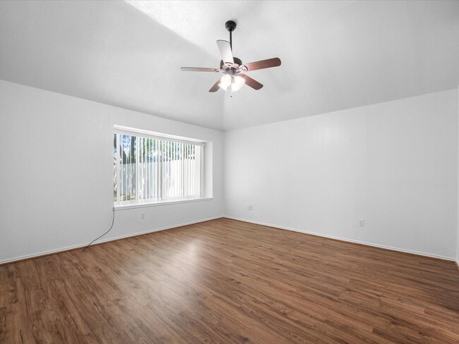 Building Photo - 16311 Salinas Ln