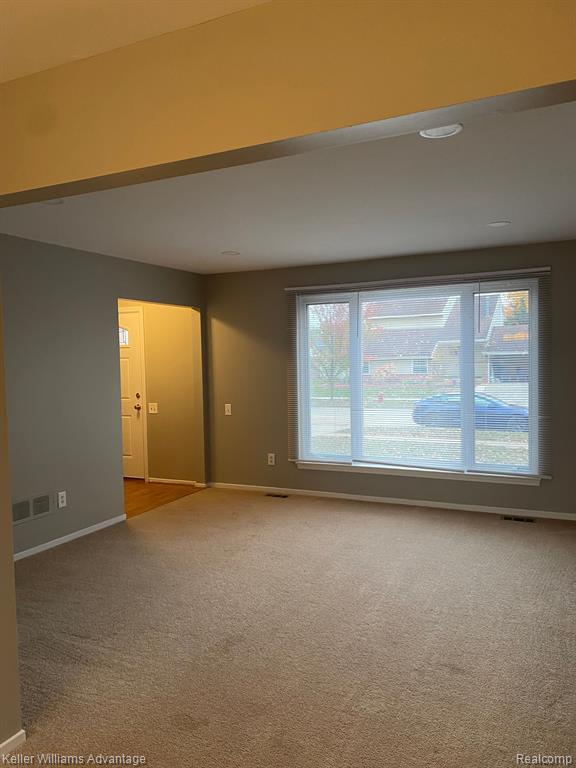Building Photo - 1099 Paddington Rd