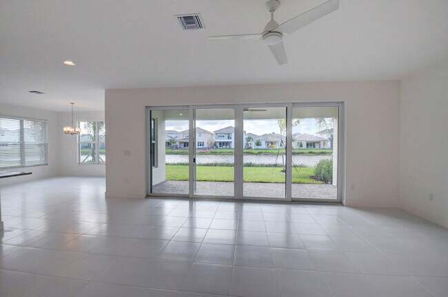 Building Photo - 9632 Highland Pointe Pass