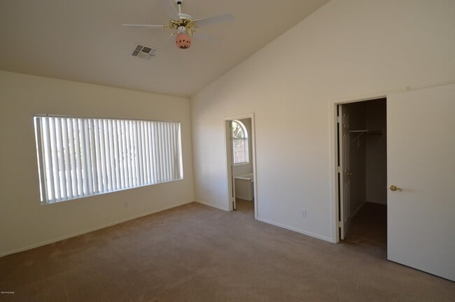 Building Photo - 9941 E Paseo San Bernardo
