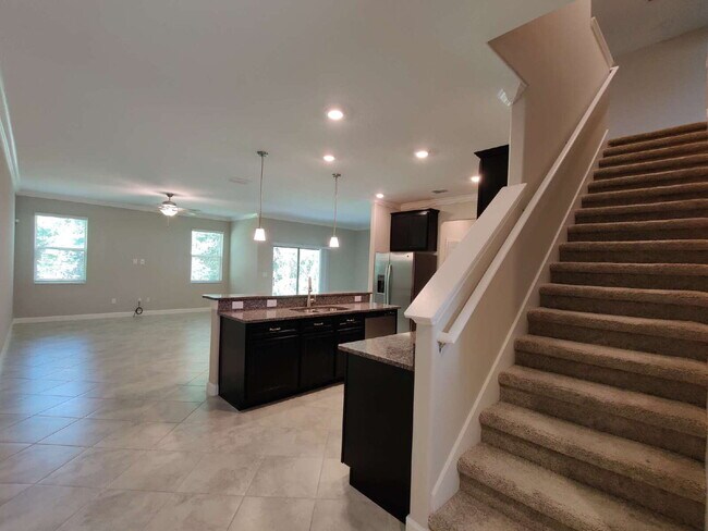 Building Photo - 23244 Willow Glen Way