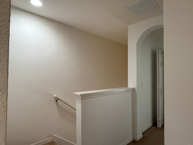 Building Photo - 3/2 Townhome in Winter Springs