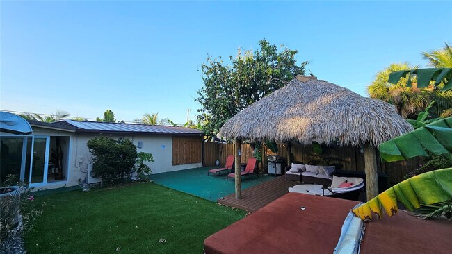 Building Photo - 436 NE 25th Ave