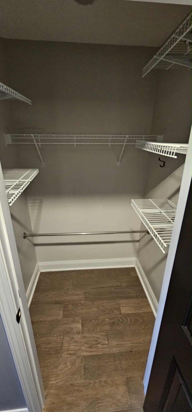 Building Photo - 708 Banister Dr