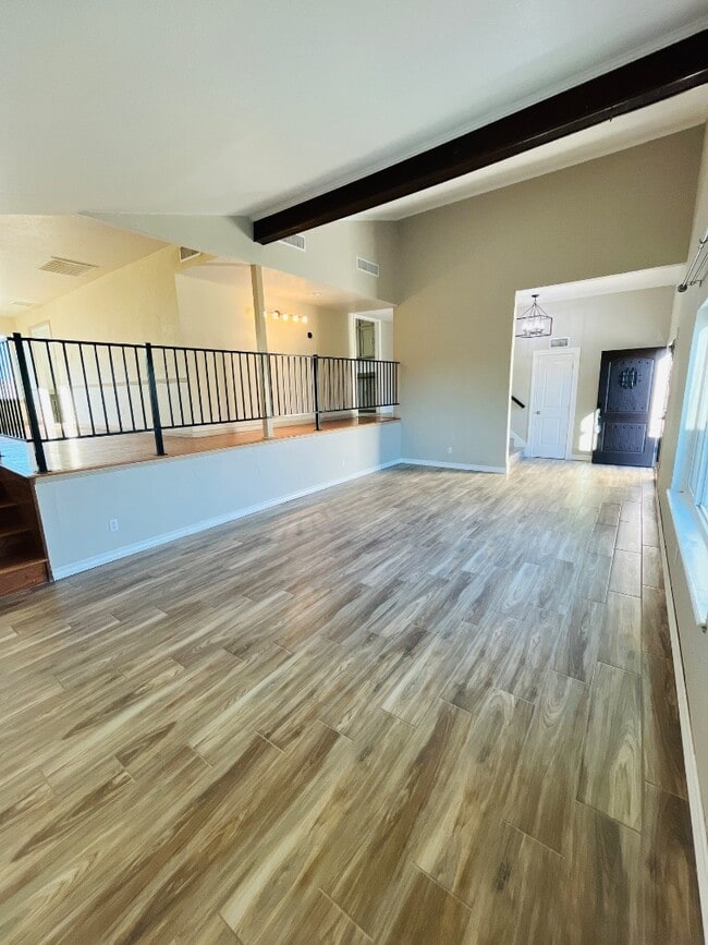 Building Photo - 6407 Los Altos Dr