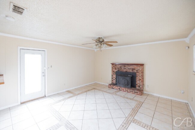 Building Photo - 2902 Bennett Dr