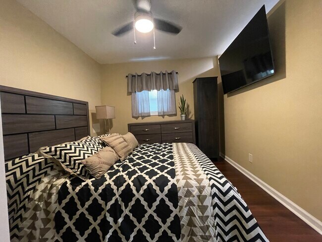 Building Photo - 1164 Cedar Log Pl