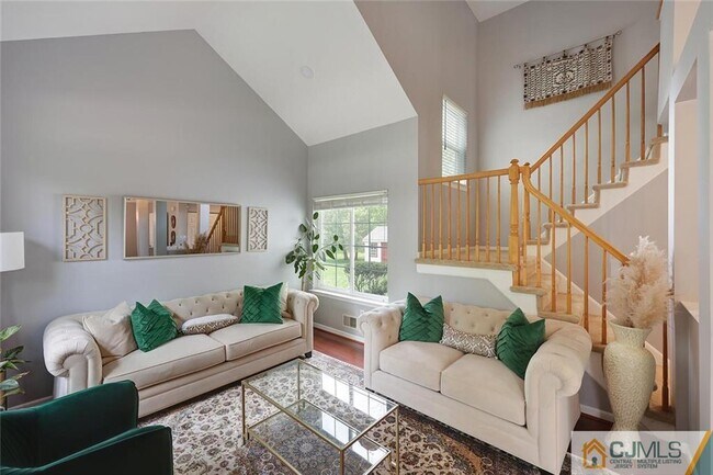 Building Photo - 160 Buttonwood Dr