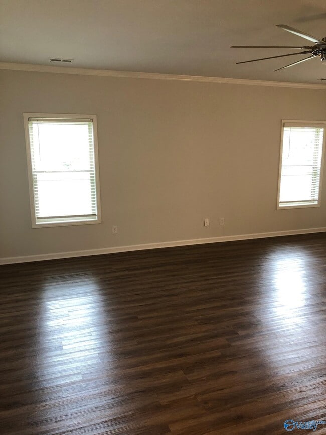 Building Photo - 4309 Adventura Dr