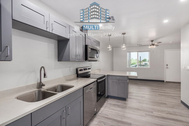 Building Photo - Modern 1-Bed 1-Bath Apartment Built in 2024