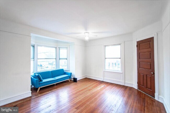 Primary Photo - 3512 Lancaster Ave