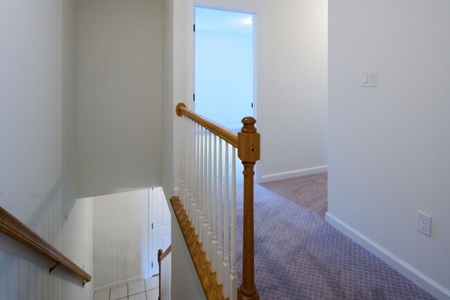 Building Photo - 3017 Fairchild Ln