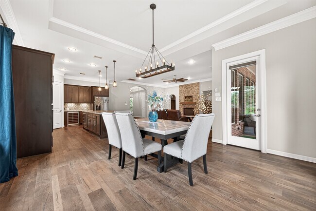 Building Photo - 32607 Wingfoot Cir